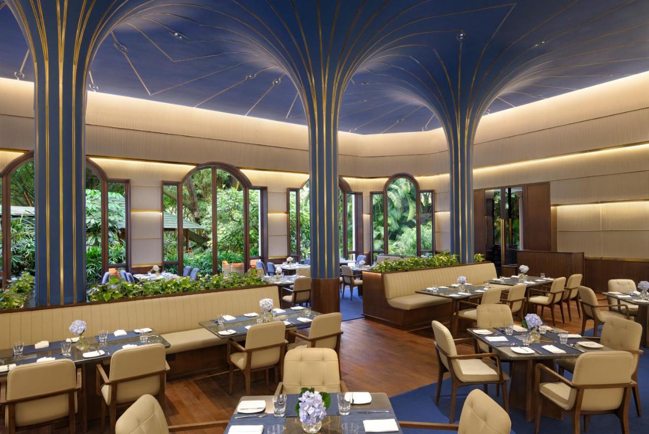 The Oberoi Bengaluru Hotel Екстериор снимка The restaurant's interior