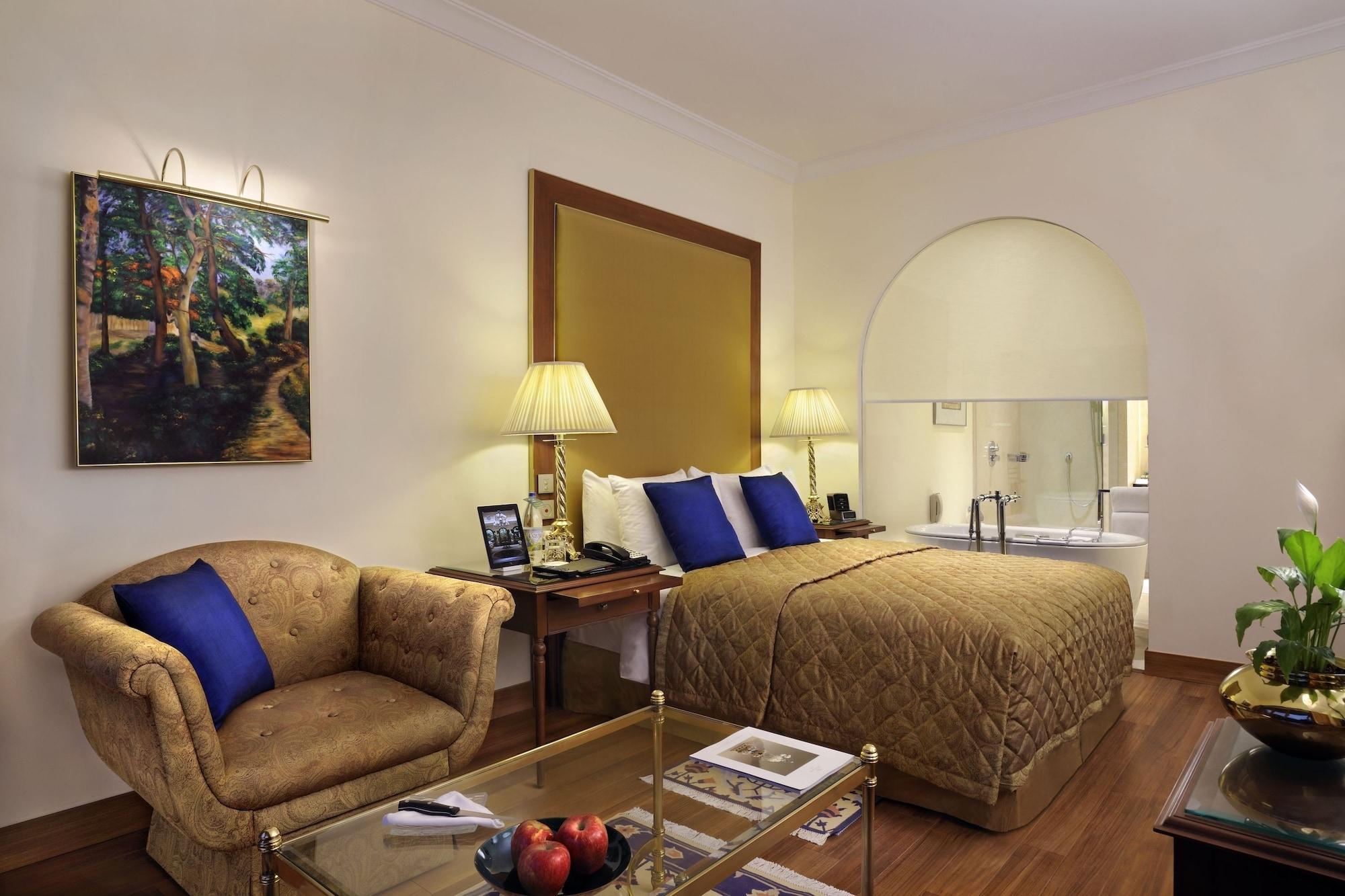 The Oberoi Bengaluru Hotel Екстериор снимка A room at the Imperial